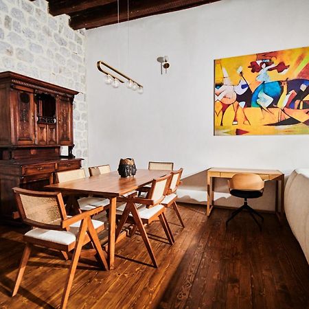 Luxury Palace Apartment Kotor Buitenkant foto