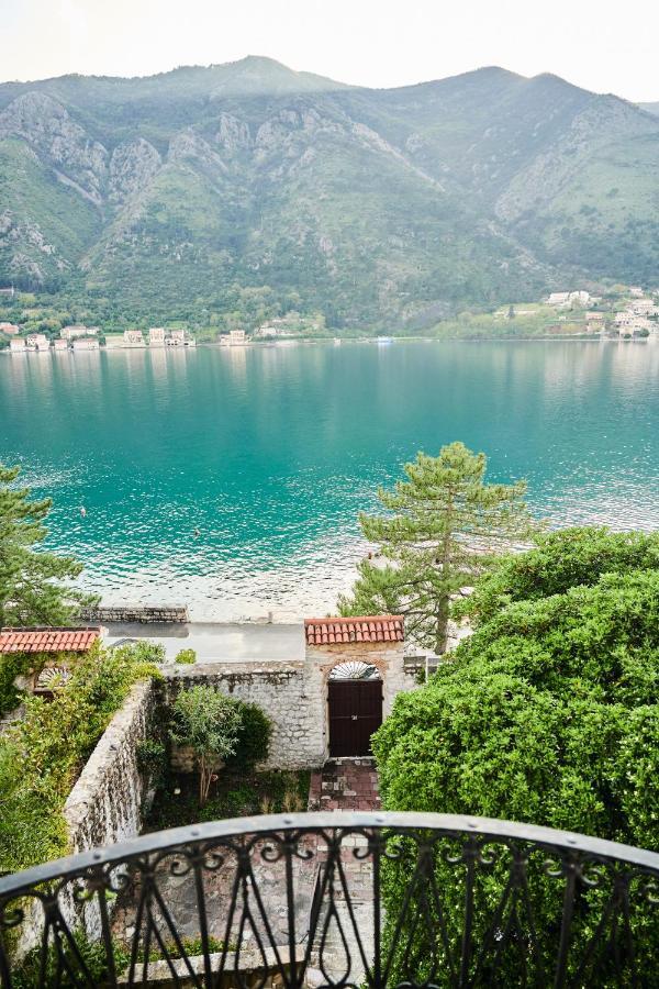 Luxury Palace Apartment Kotor Buitenkant foto
